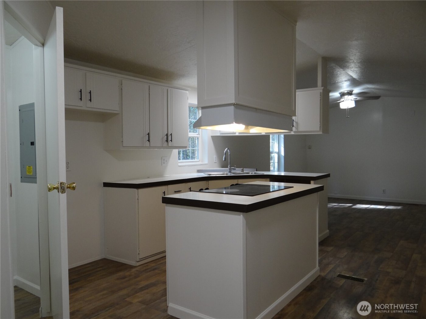 40747 NE Miller Road , Washougal, WA 98671