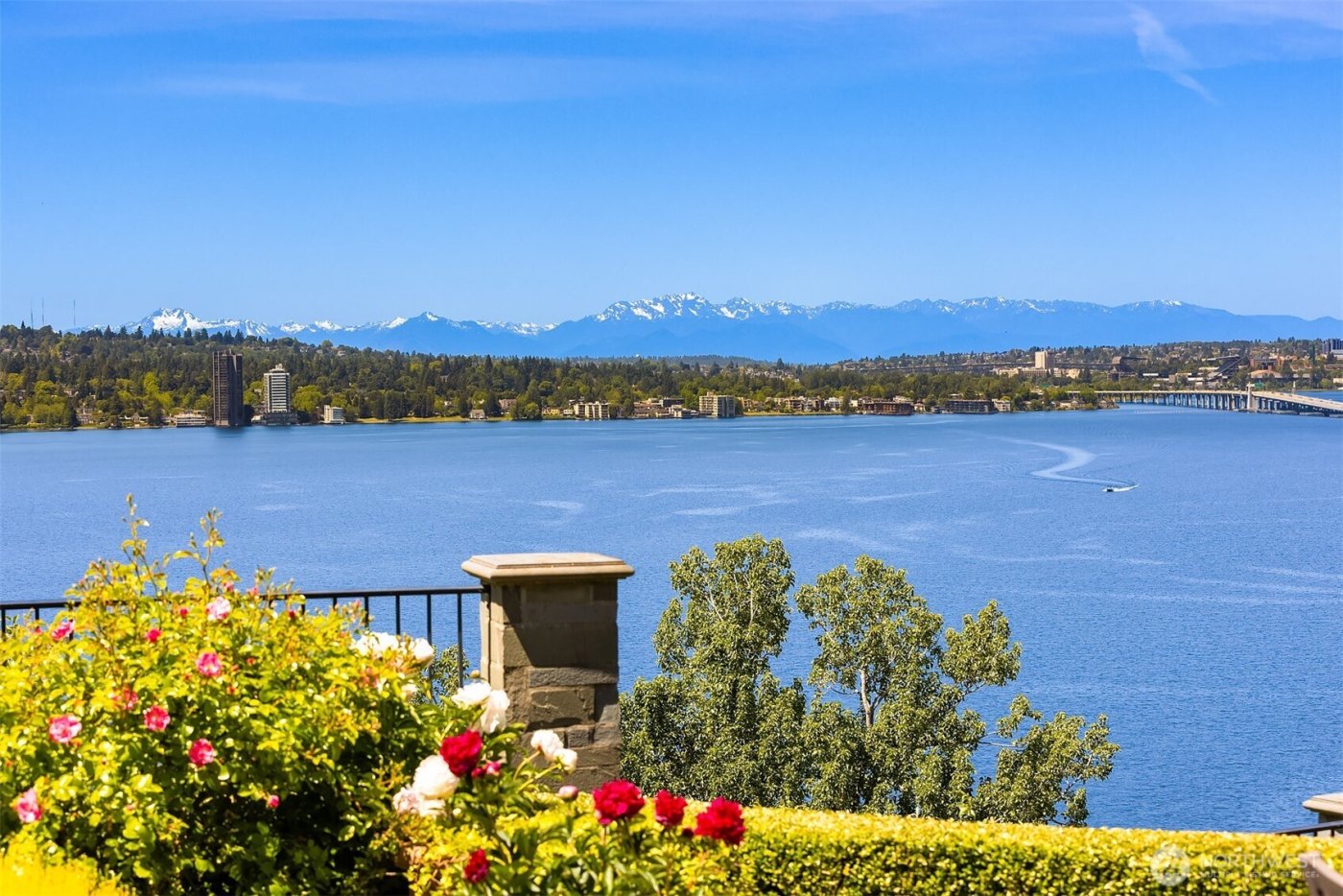 2409 Evergreen Point Road , Medina, WA 98039