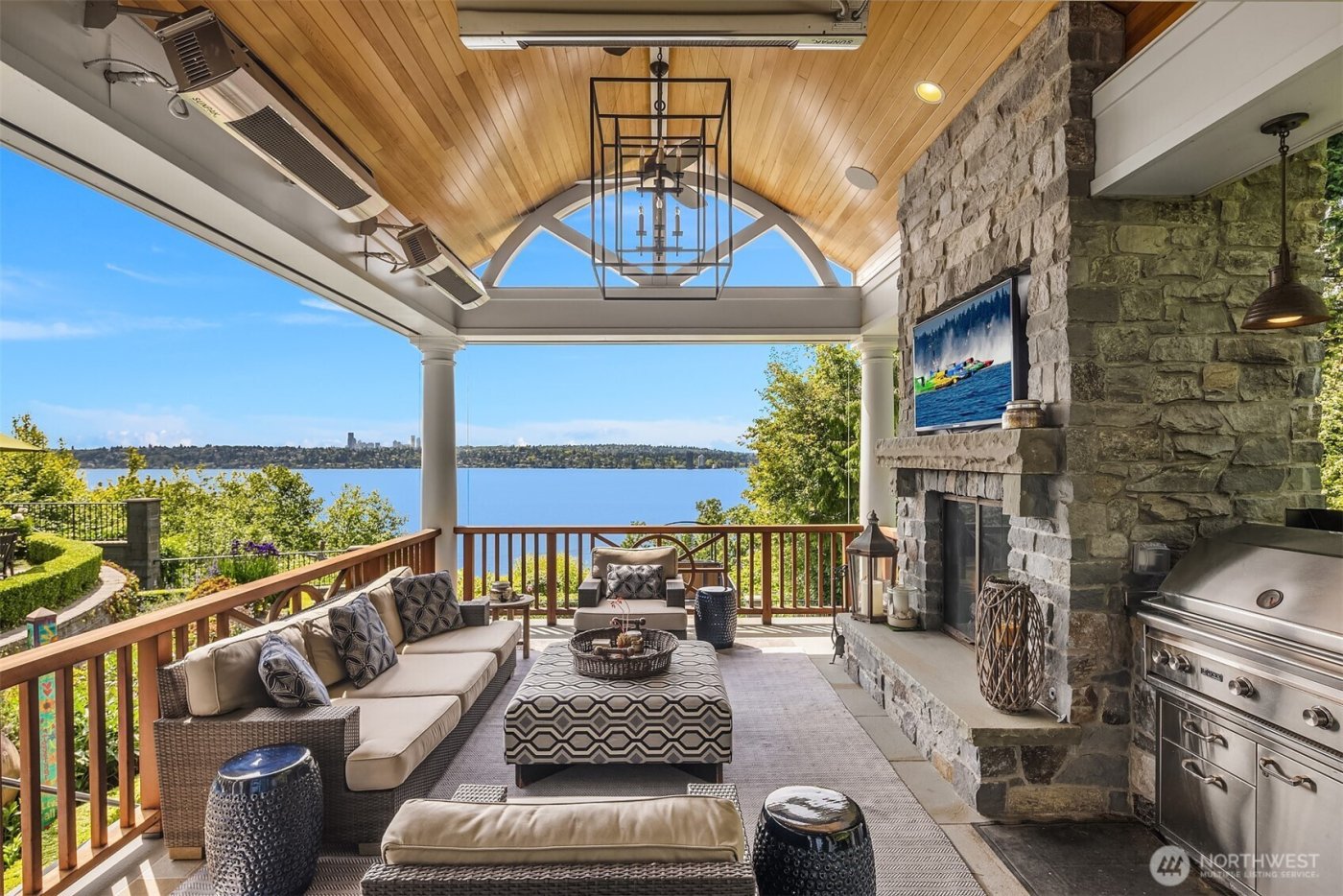 2409 Evergreen Point Road , Medina, WA 98039
