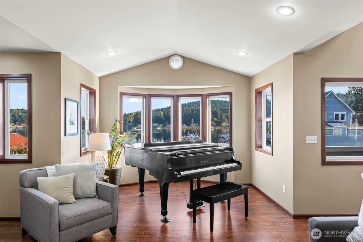 3526 Harborview Drive , Gig Harbor, WA 98332-2128