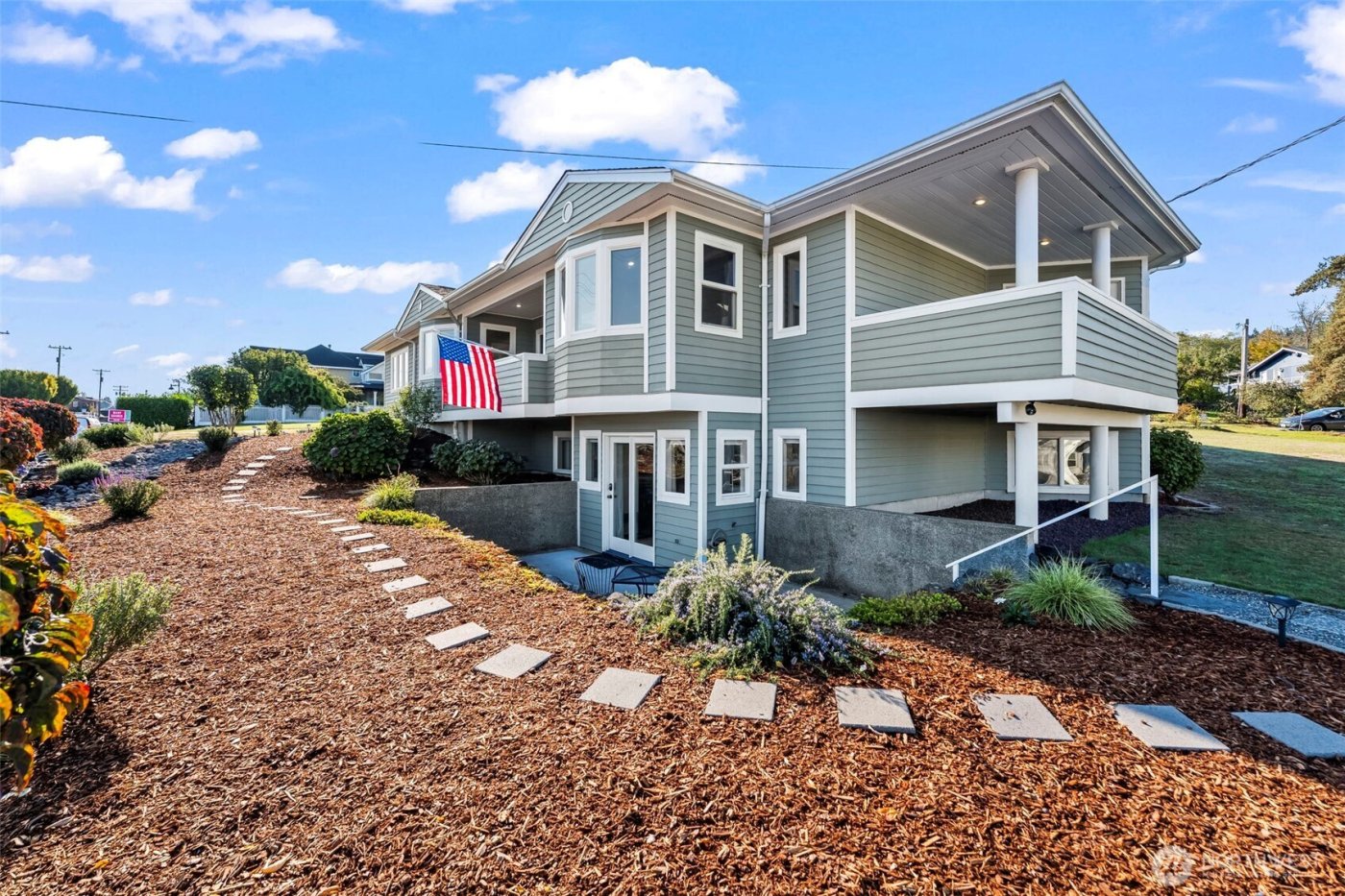 3526 Harborview Drive , Gig Harbor, WA 98332-2128