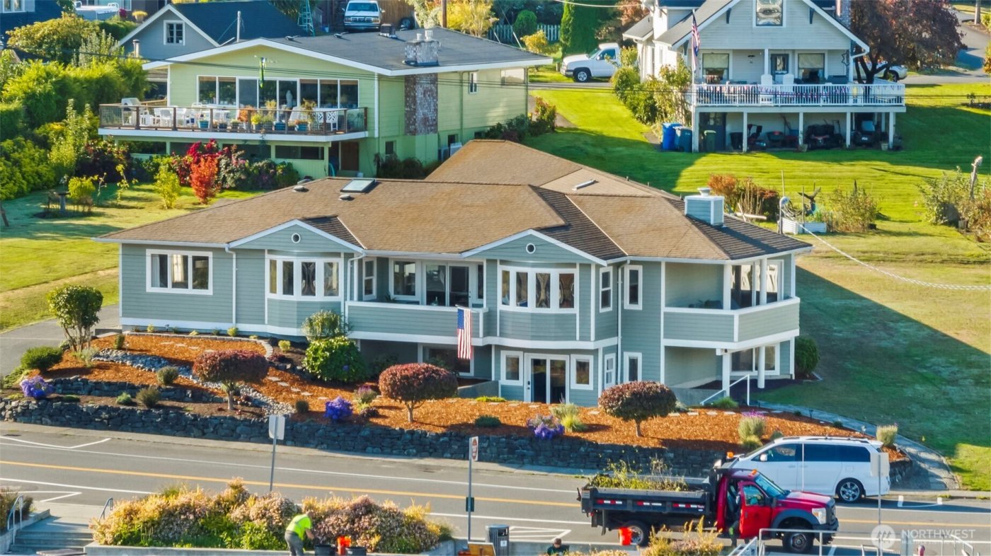 3526 Harborview Drive , Gig Harbor, WA 98332-2128