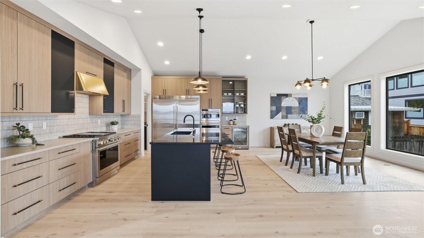 1015 N 35th Street , Renton, WA 98056