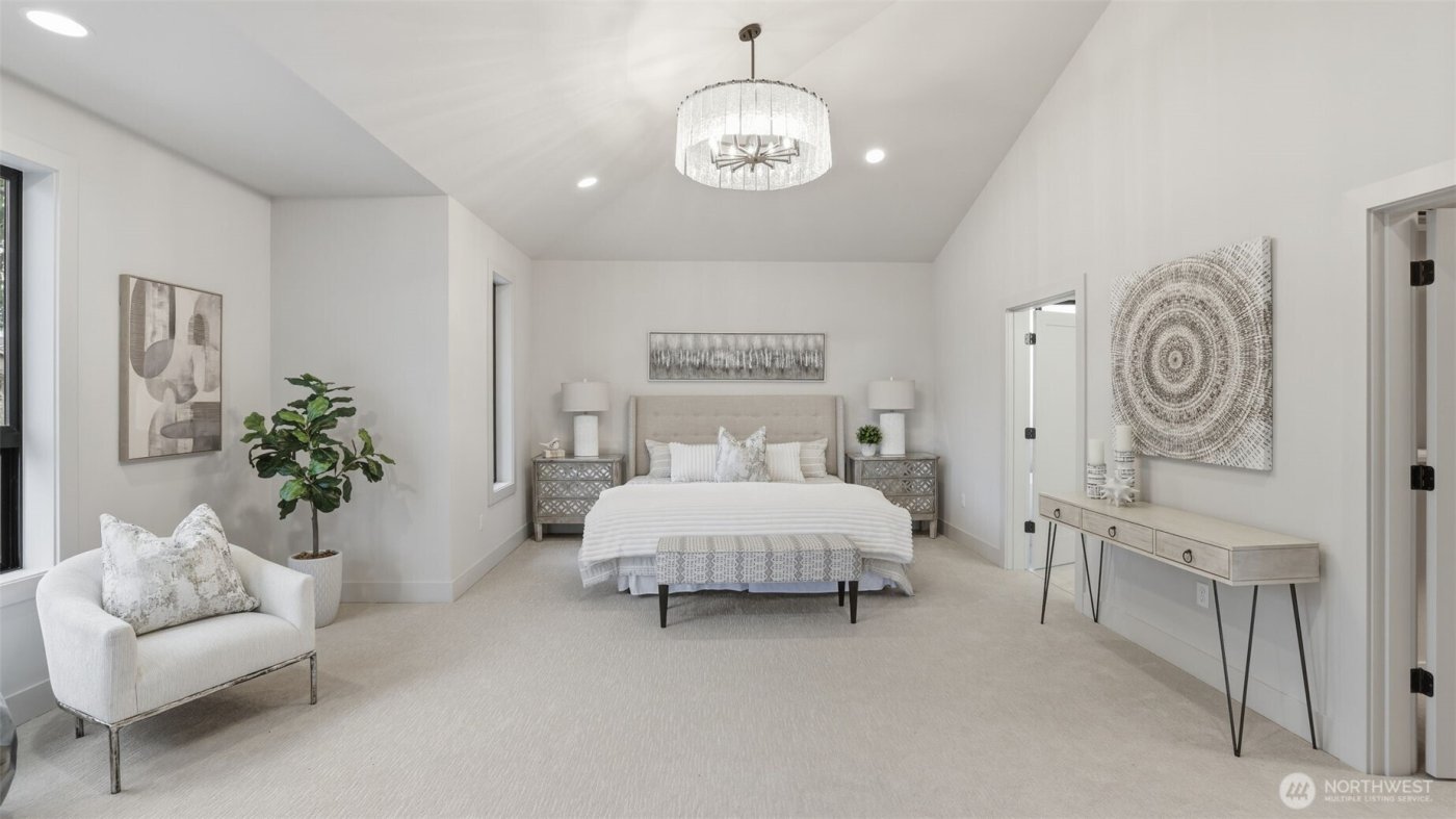 1015 N 35th Street , Renton, WA 98056