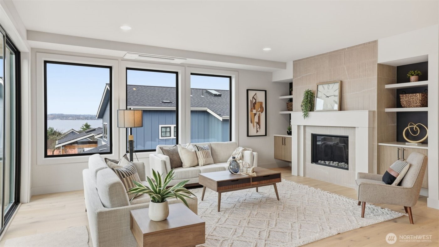 1015 N 35th Street , Renton, WA 98056