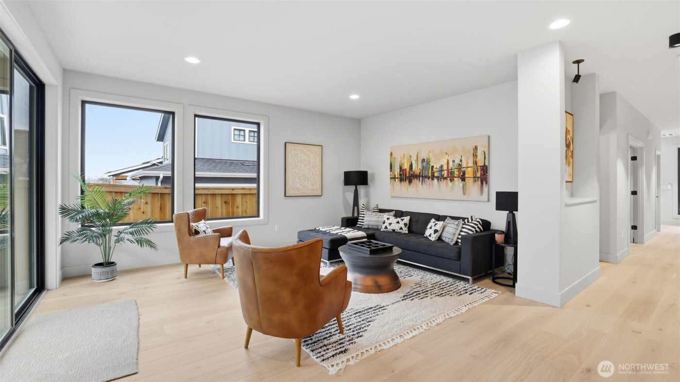 1015 N 35th Street , Renton, WA 98056