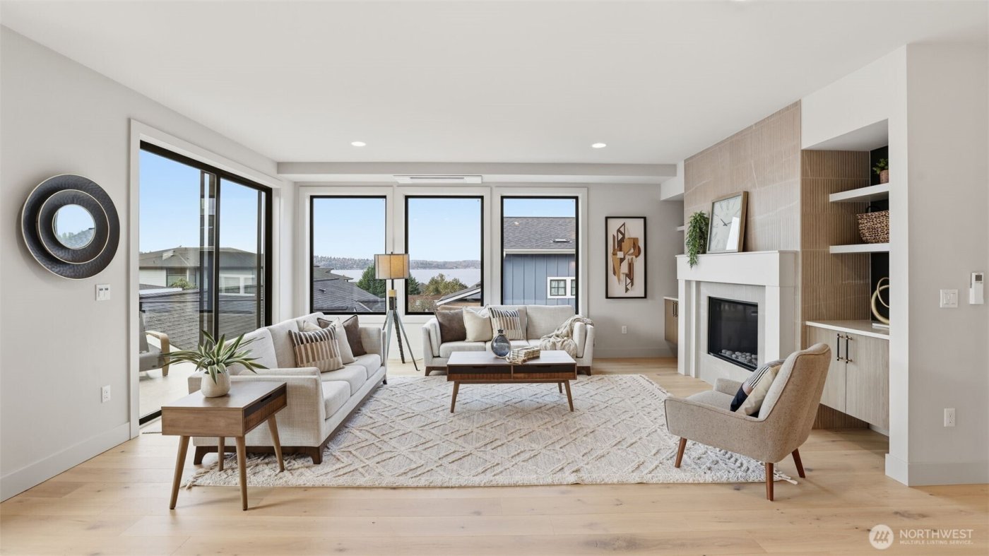 1015 N 35th Street , Renton, WA 98056