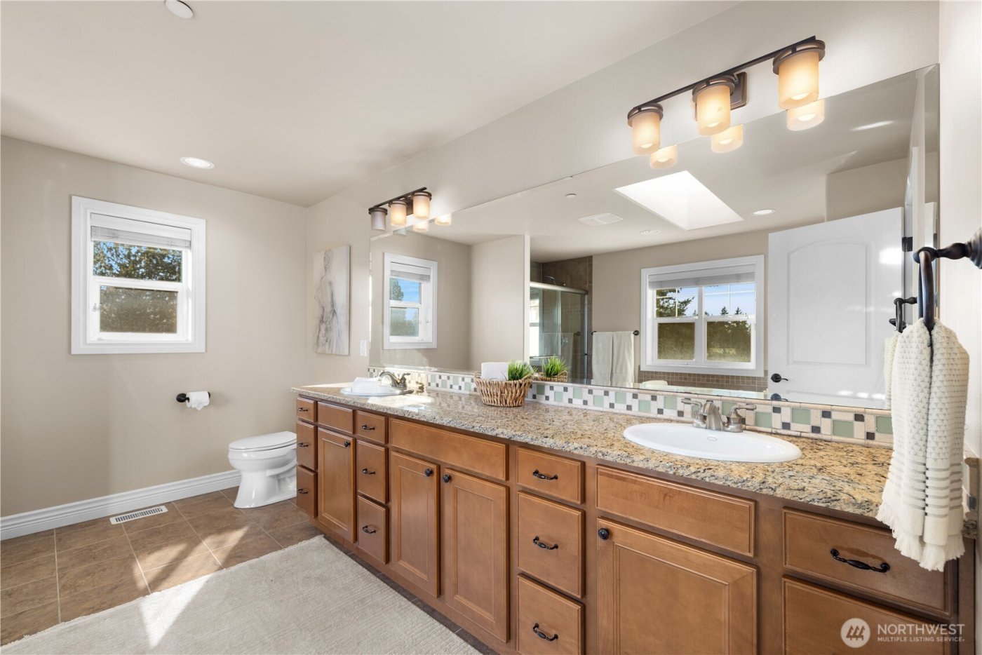 16449 SE 264th Street , Covington, WA 98042-8388