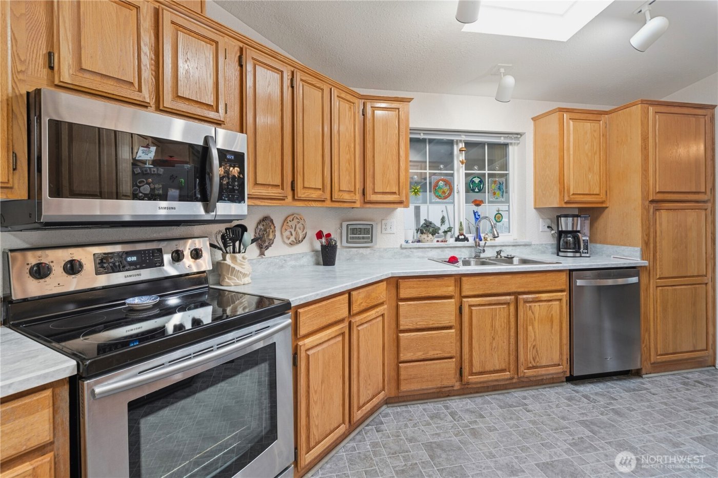 6638 Virgo Lane NE, Bremerton, WA 98311