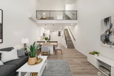 2017 W Bertona , Seattle, WA 98199