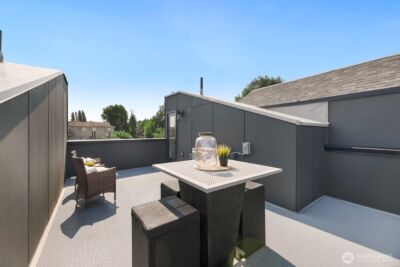 2017 W Bertona , Seattle, WA 98199 - Photo 14