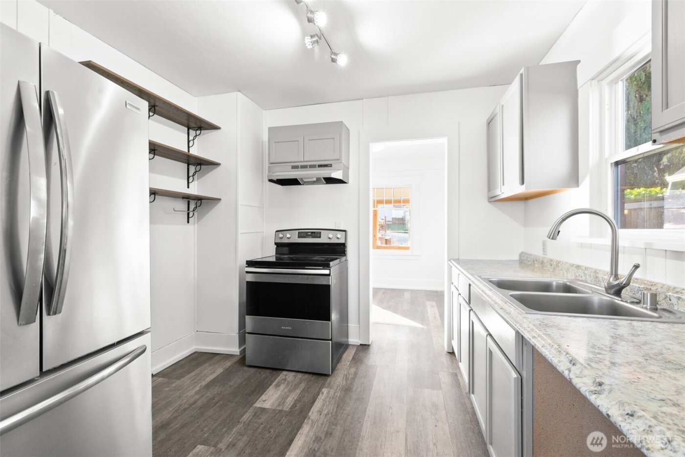 1107 E 6th Street , Port Angeles, WA 98362