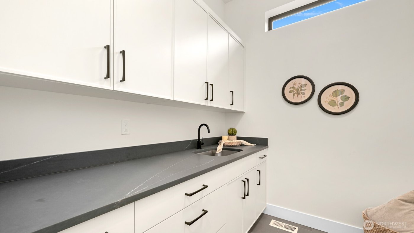 3155 Chandler Parkway , Bellingham, WA 98226