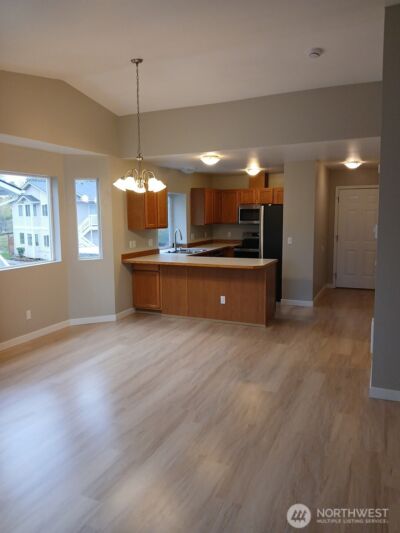 12432 SE 272 Place #B202, Kent, WA 98030 - Photo 5