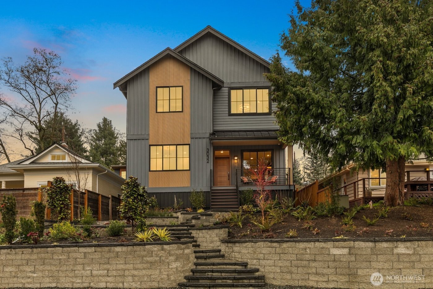 3032 NE Blakeley Street , Seattle, WA 98105