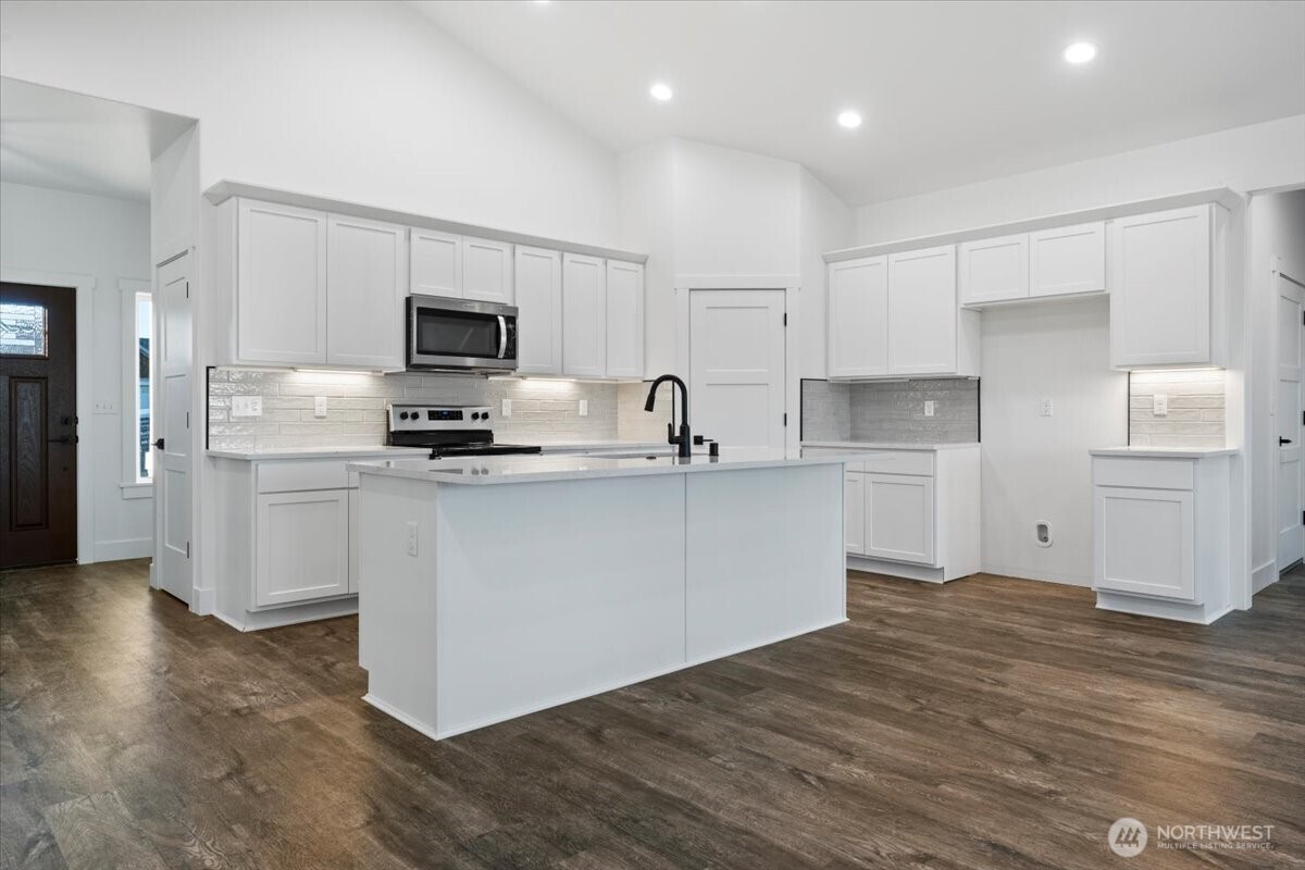 6479 Road 3 NE, Moses Lake, WA 98837