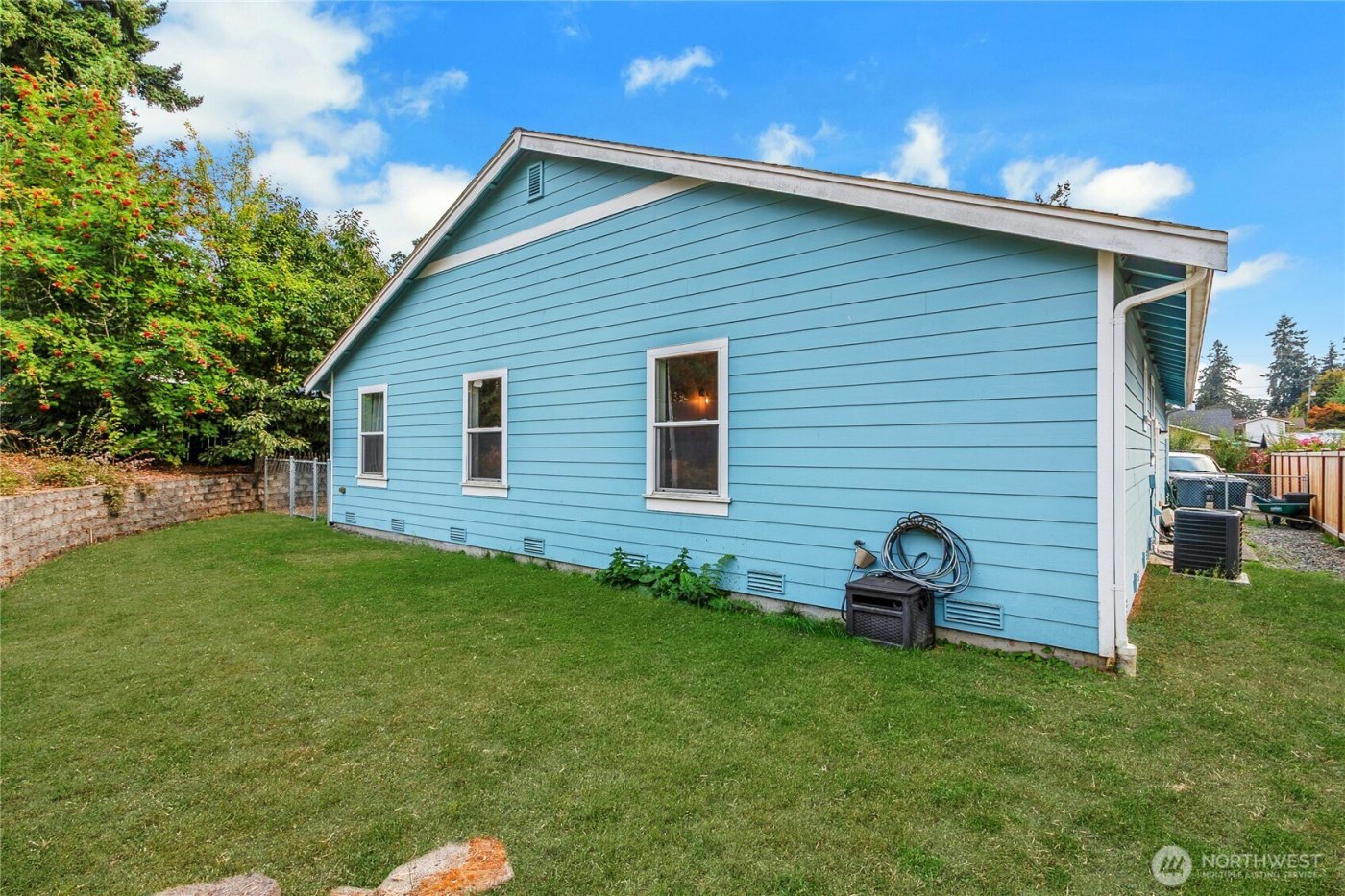 12614 Naomilawn Drive SW, Lakewood, WA 98498