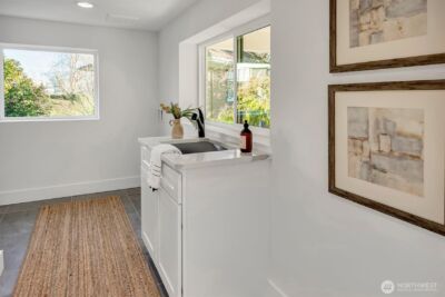 505 W Kinnear Place , Seattle, WA 98119 - Photo 19