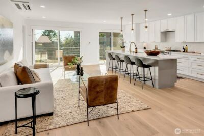 505 W Kinnear Place , Seattle, WA 98119 - Photo 5