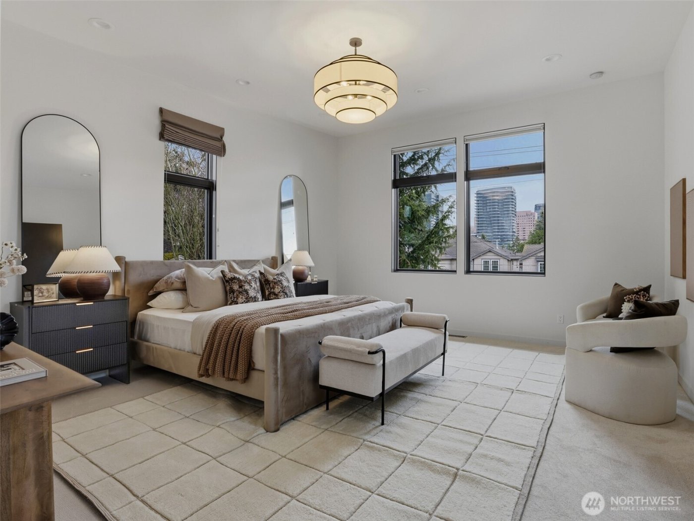 719 99th Avenue NE, Bellevue, WA 98004