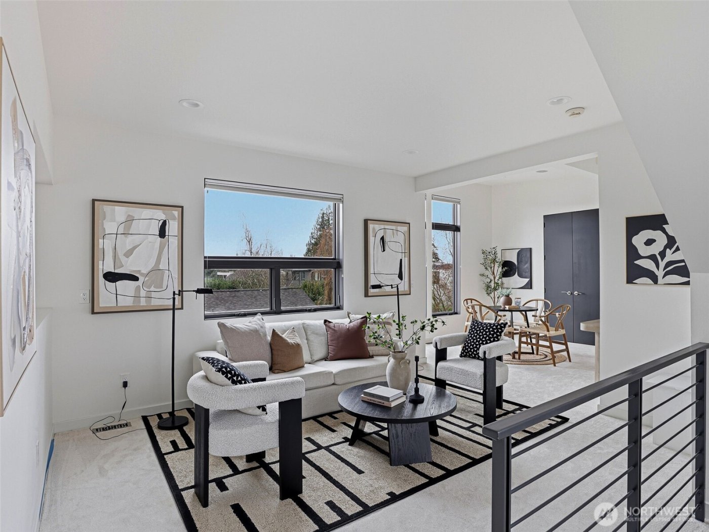 719 99th Avenue NE, Bellevue, WA 98004