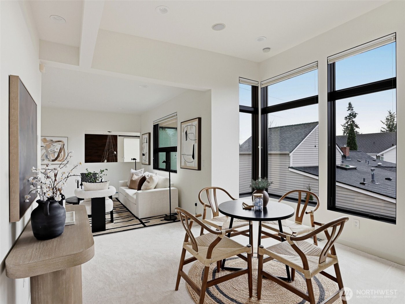 719 99th Avenue NE, Bellevue, WA 98004