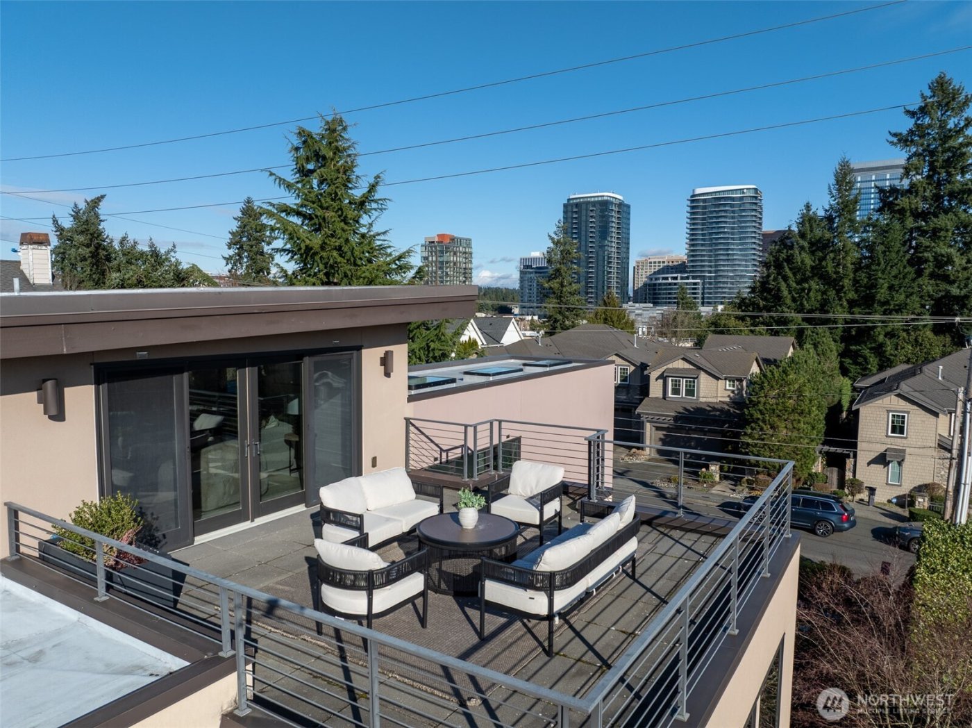719 99th Avenue NE, Bellevue, WA 98004
