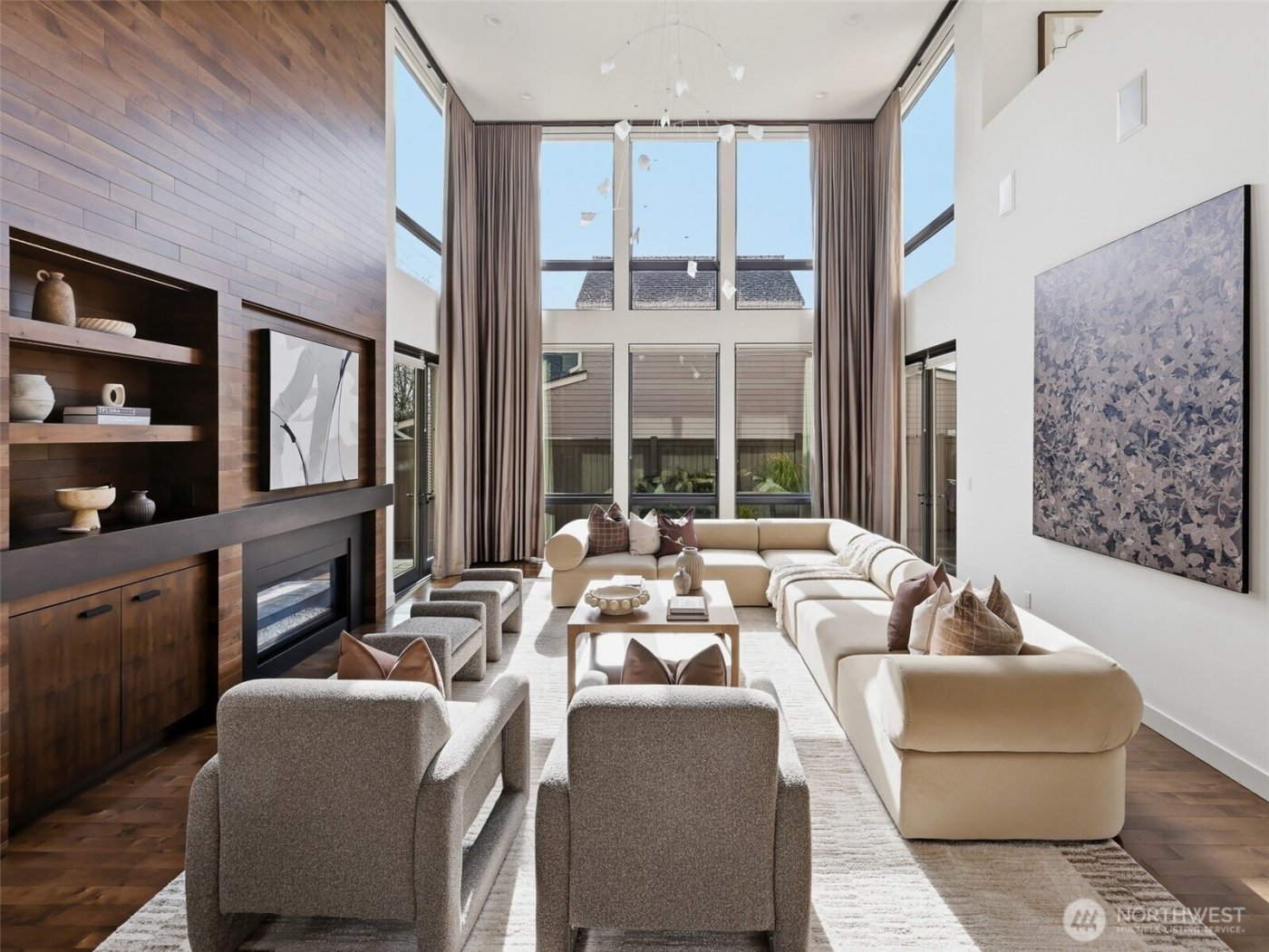 719 99th Avenue NE, Bellevue, WA 98004