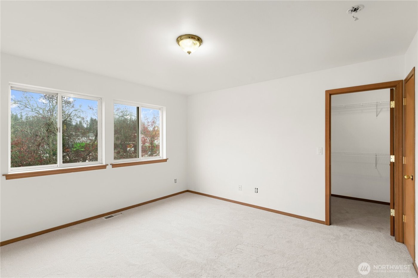 4733 Carlton Road , Everett, WA 98203-2936