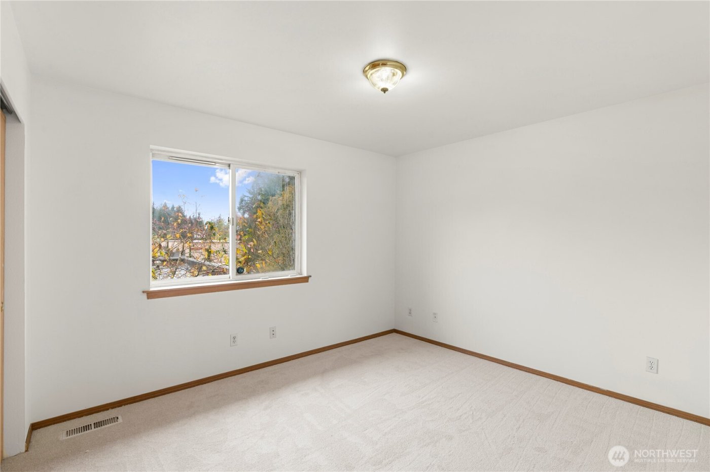 4733 Carlton Road , Everett, WA 98203-2936