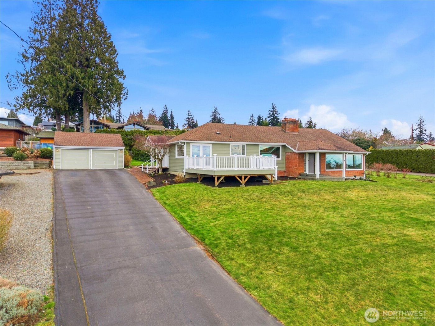 2602 Hillside Lane , Everett, WA 98203