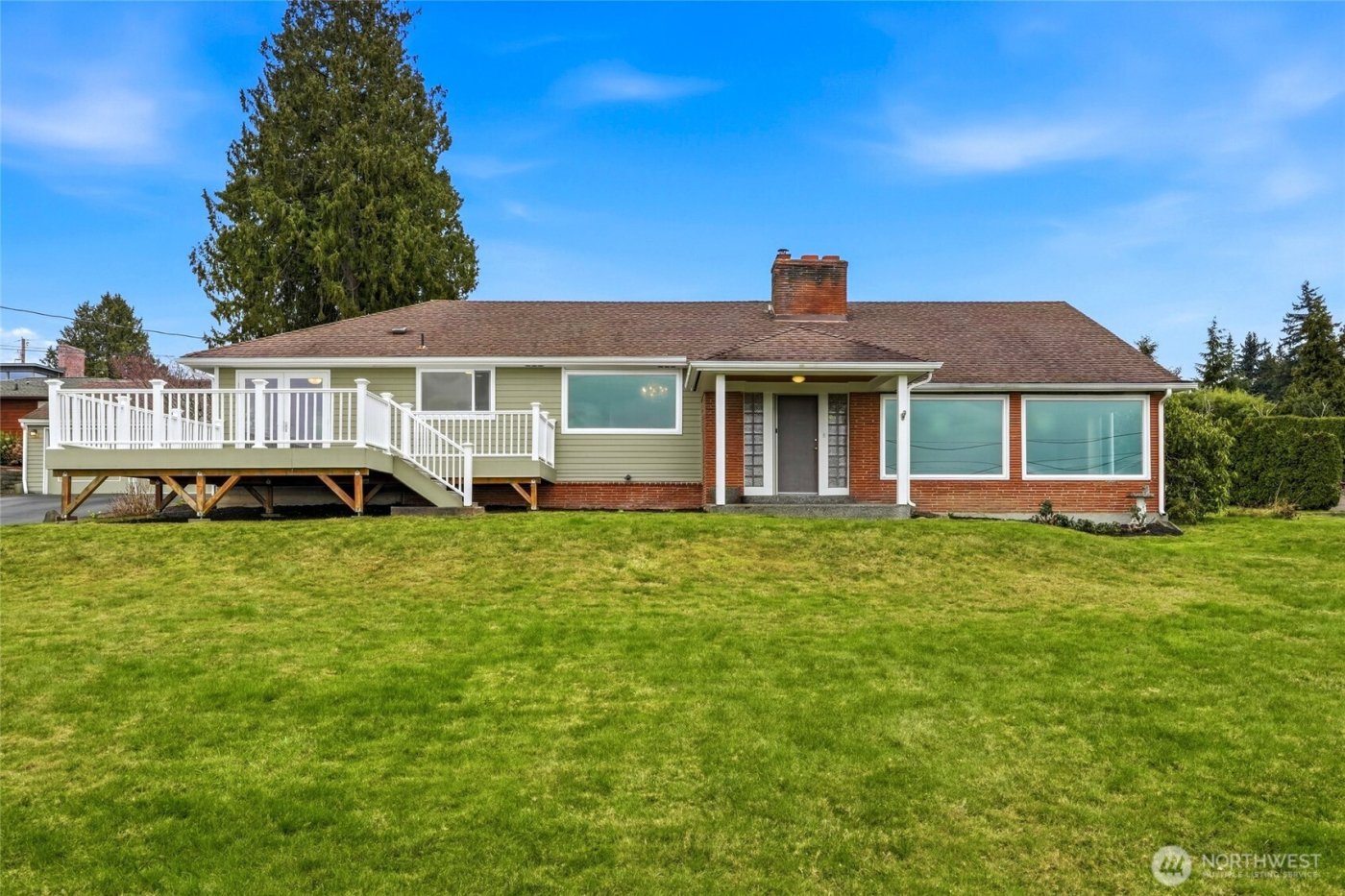 2602 Hillside Lane , Everett, WA 98203
