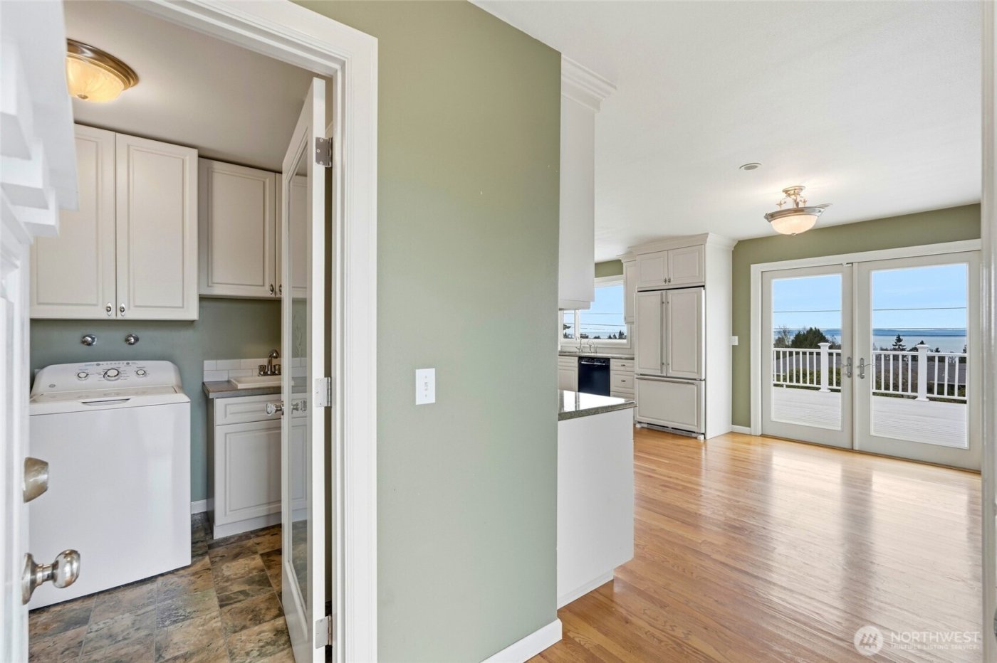 2602 Hillside Lane , Everett, WA 98203