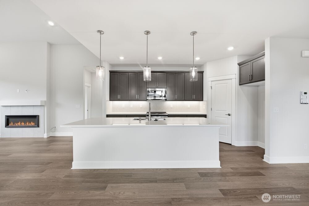 2945 Balsamroot Drive SE, Lacey, WA 98513