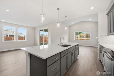 2945 Balsamroot Drive SE, Lacey, WA 98513 - Photo 4