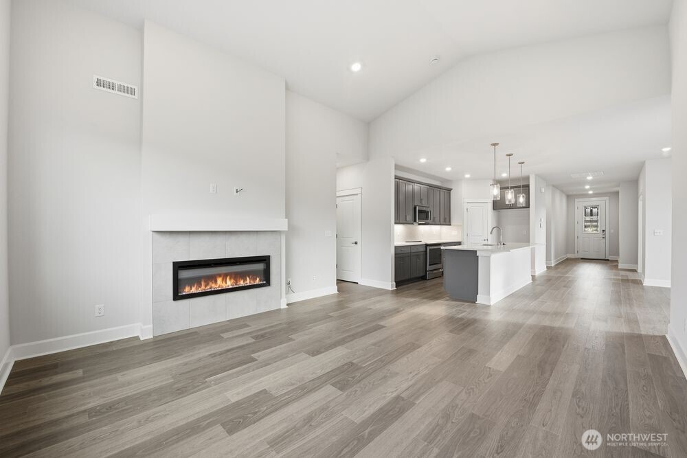 2945 Balsamroot Drive SE, Lacey, WA 98513