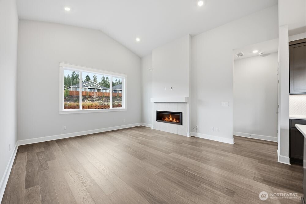 2945 Balsamroot Drive SE, Lacey, WA 98513