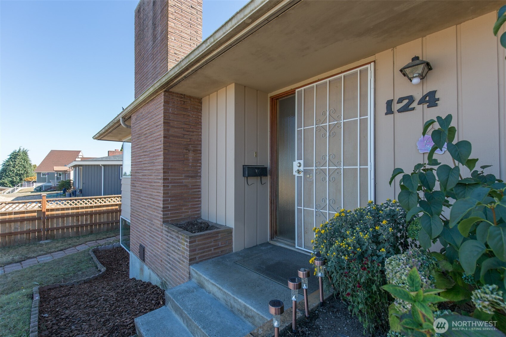 124 Fogarty Avenue , Port Angeles, WA 98362