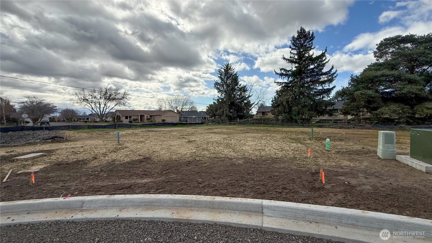 1180 Fortune Drive , Walla Walla, WA 99362-1222