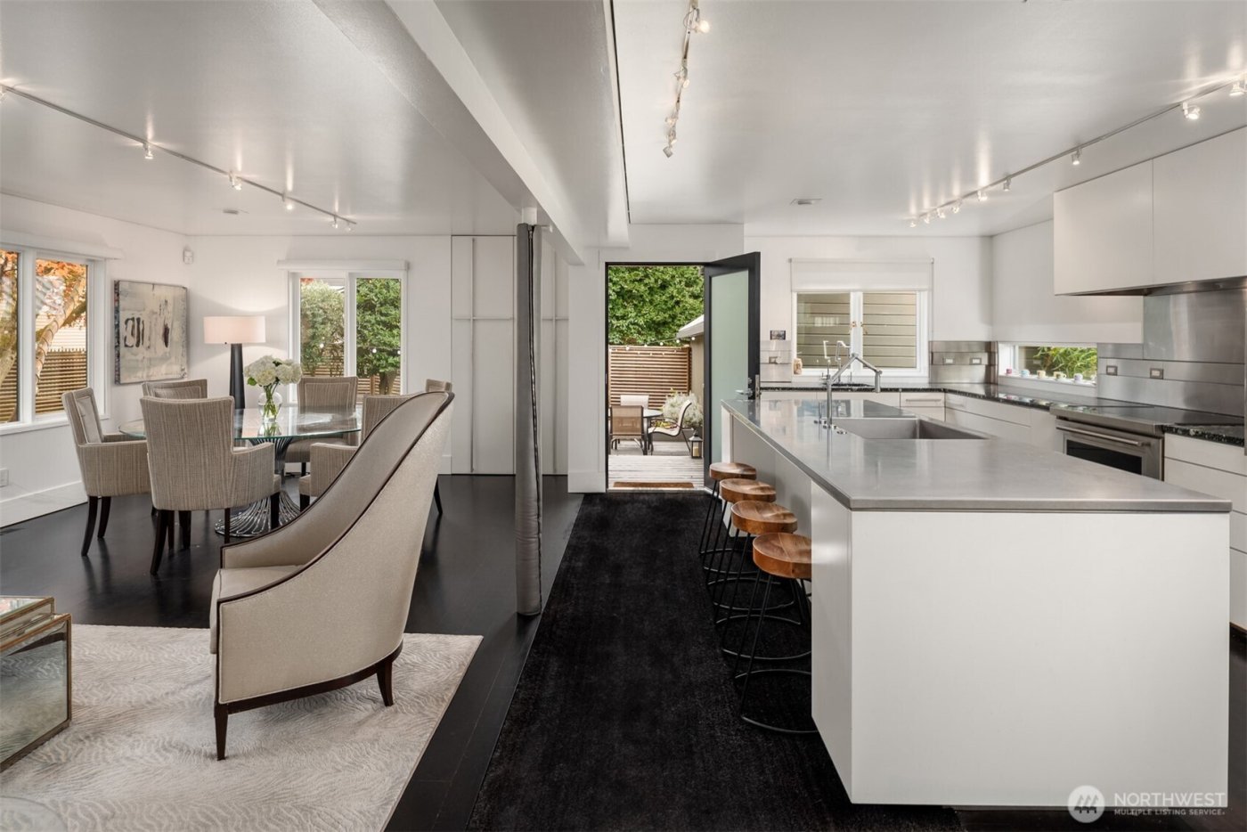 1615 39th Avenue E, Seattle, WA 98112