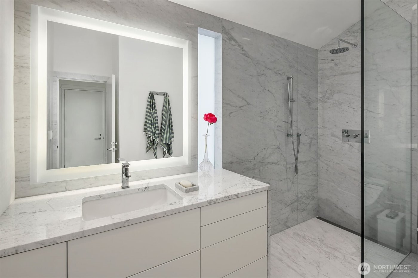 1615 39th Avenue E, Seattle, WA 98112