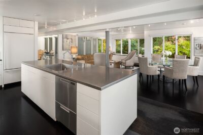 1615 39th Avenue E, Seattle, WA 98112 - Photo 3