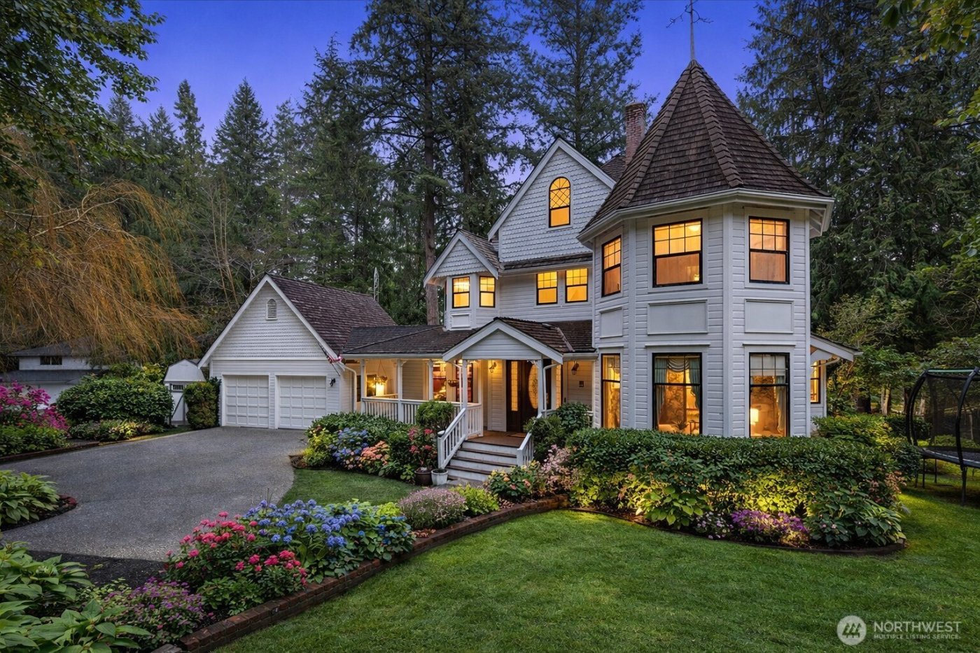 19524 230TH Avenue NE, Woodinville, WA 98077