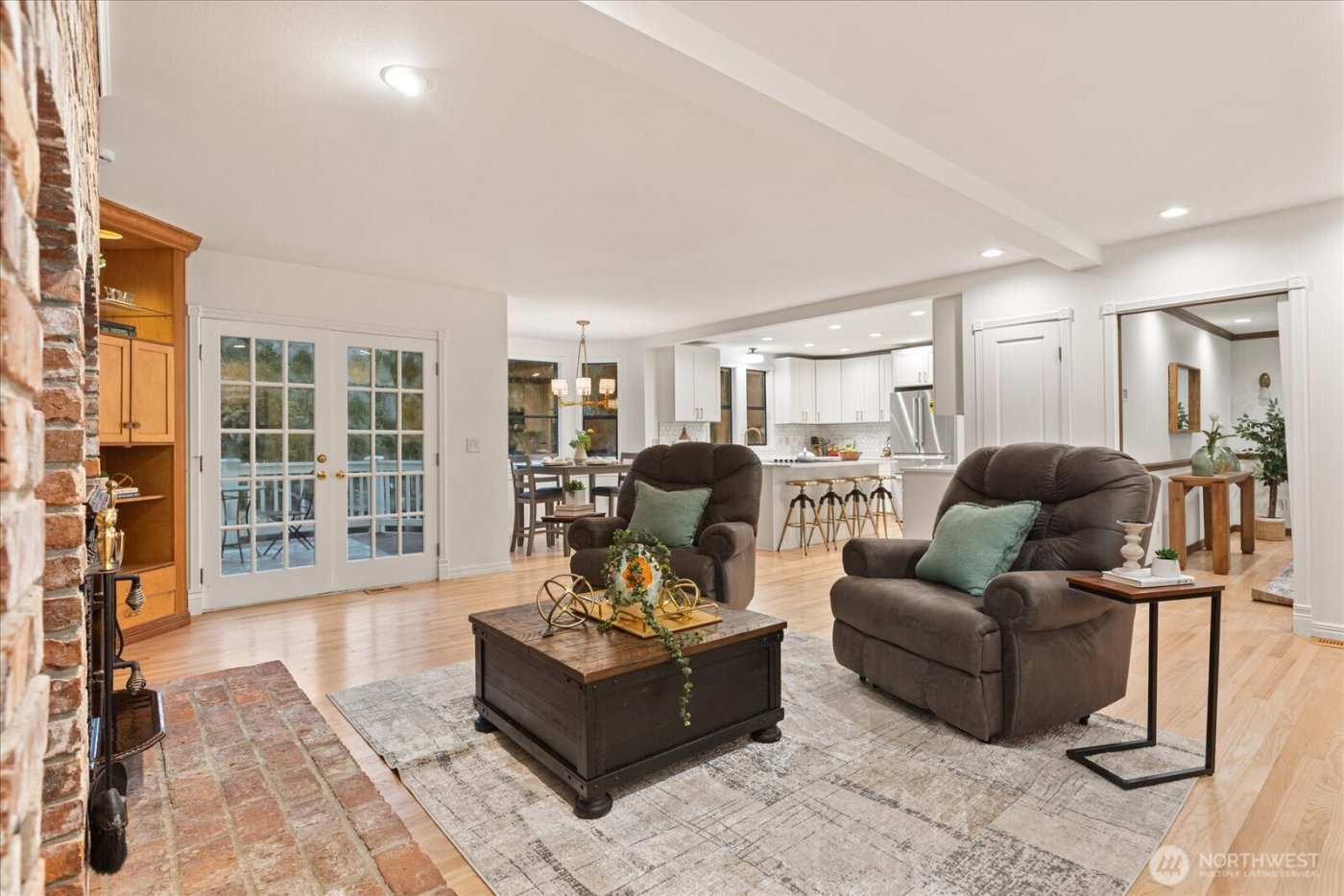 19524 230TH Avenue NE, Woodinville, WA 98077