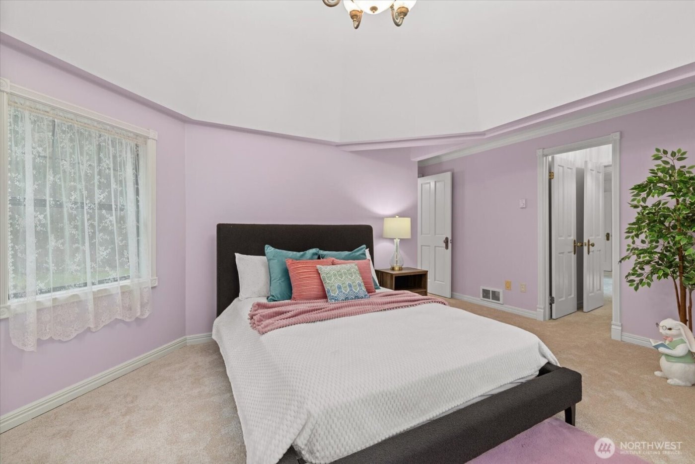 19524 230TH Avenue NE, Woodinville, WA 98077