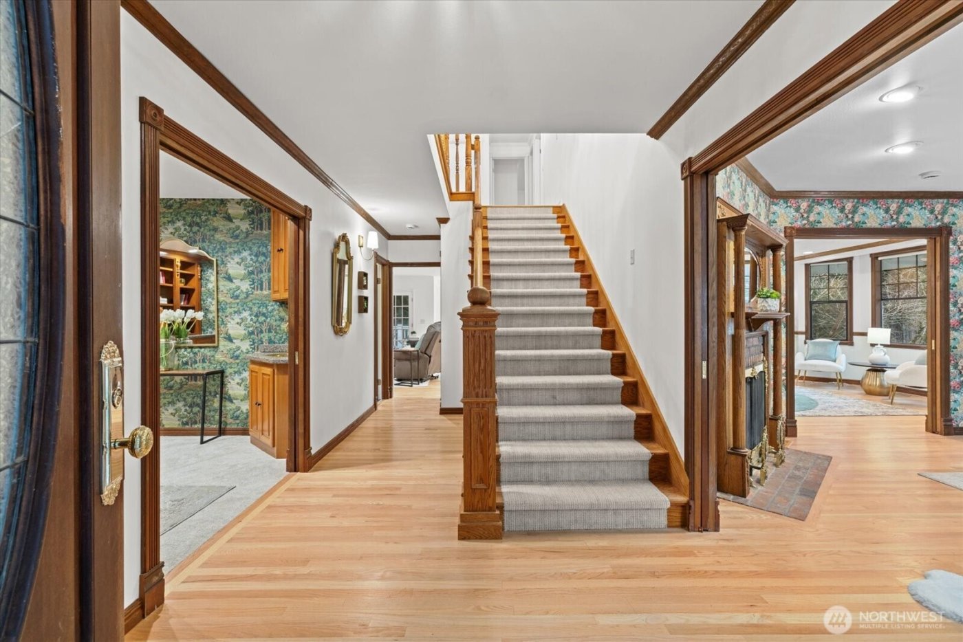 19524 230TH Avenue NE, Woodinville, WA 98077