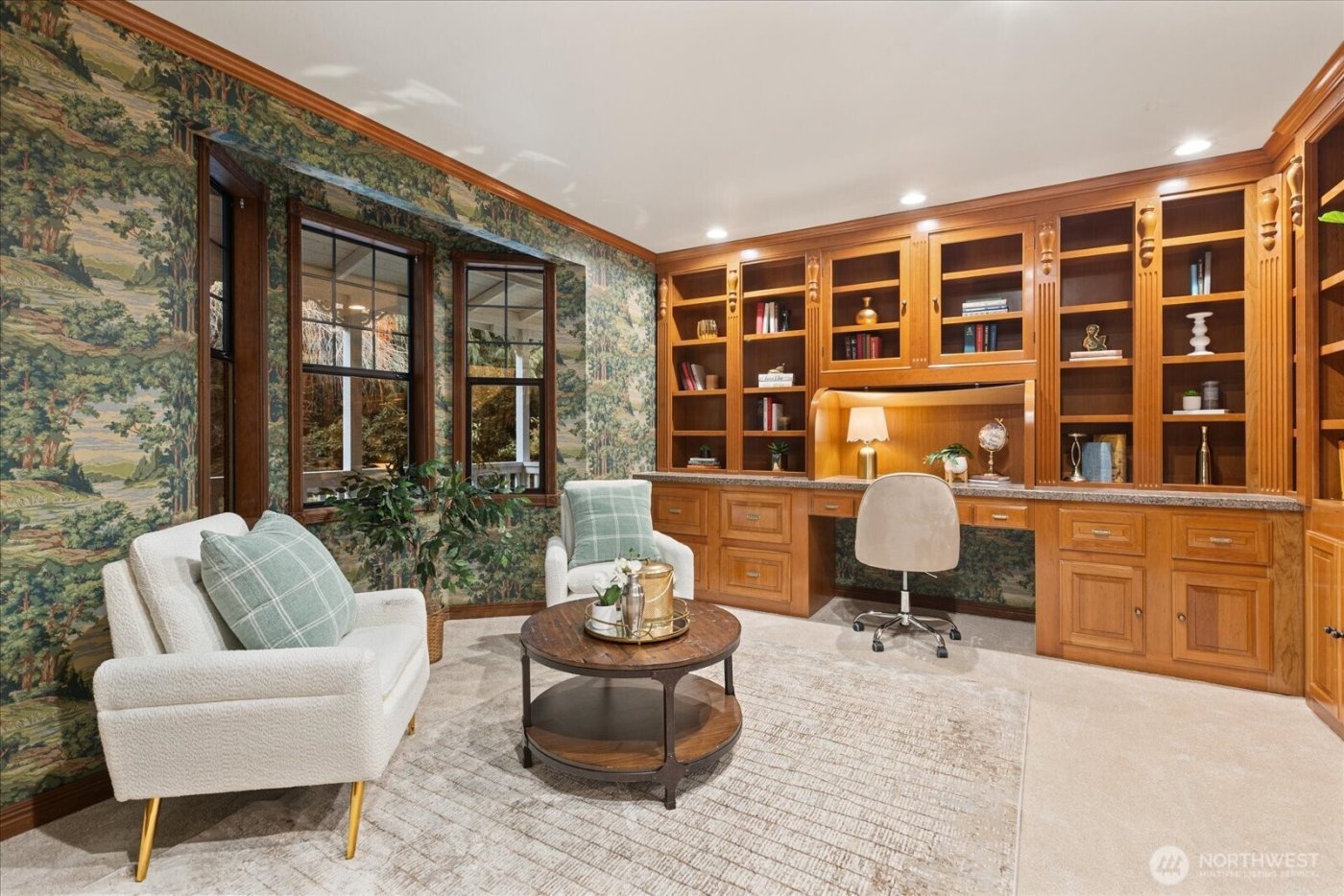 19524 230TH Avenue NE, Woodinville, WA 98077