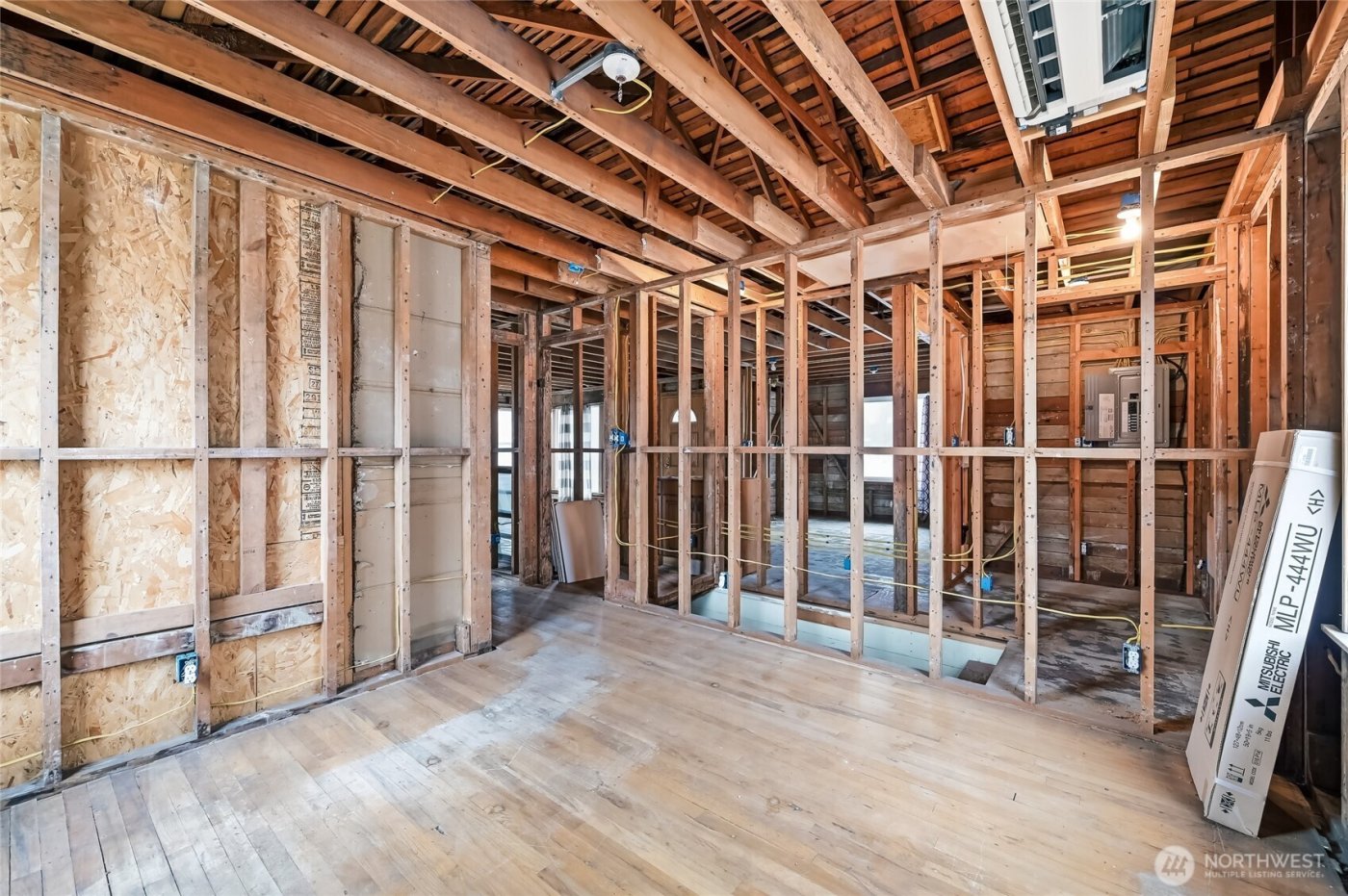 9017 14th Avenue S, Seattle, WA 98108