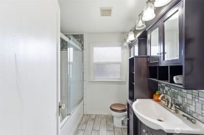 9017 14th Avenue S, Seattle, WA 98108 - Photo 17