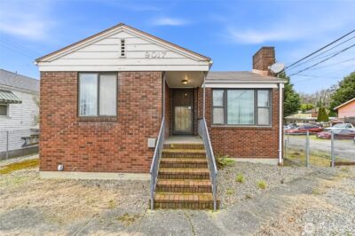 9017 14th Avenue S, Seattle, WA 98108 - Photo 3